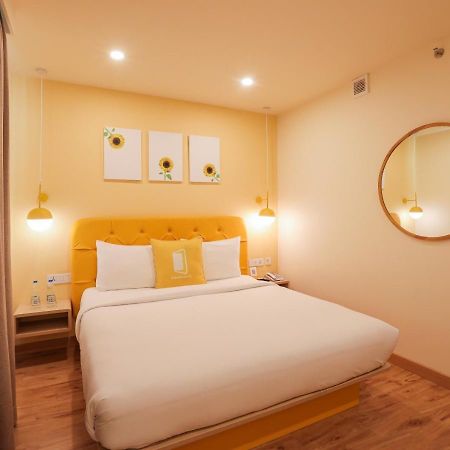 Bloom Hotel - Dzsálandhár Kültér fotó