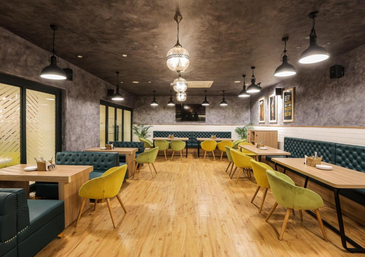 Bloom Hotel - Dzsálandhár Kültér fotó